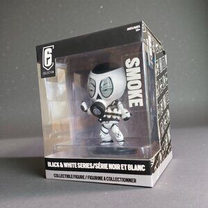 Rainbow Six Siege Black & White Series Smoke Exclusive Deluxe Figure RARE